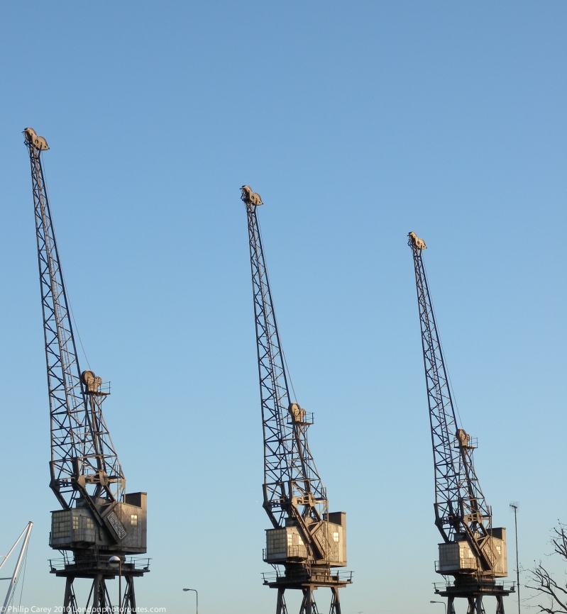 3 Cranes - Drawbridge - South Dock entrance