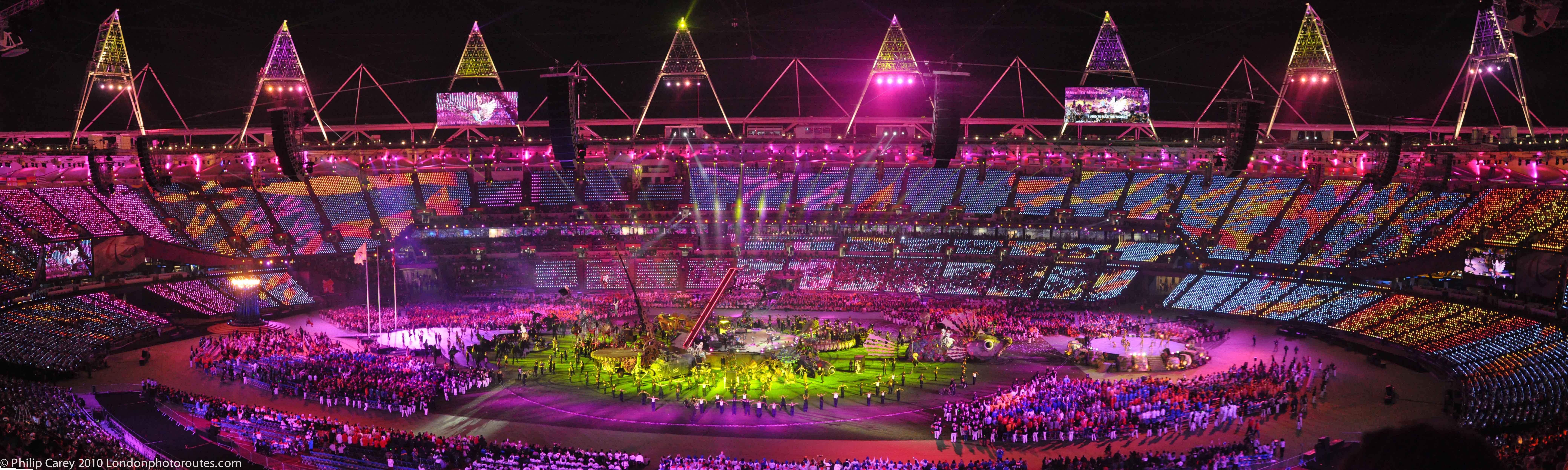 Olympic Closing Ceremony 2012: Photos From London